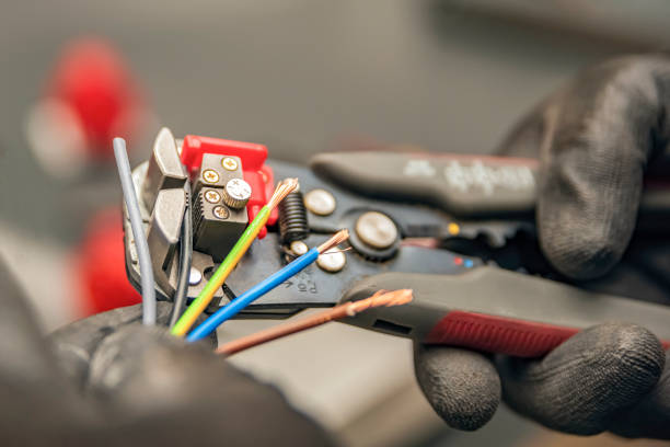 Best Local Electrician Companies  in Romoland, CA